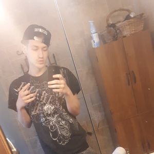 Meet your Posher, Ethan